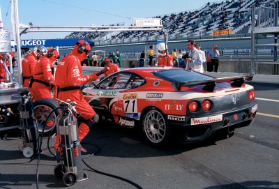 FIA-GT MGC FERRARI JMB 71 03 AU STAND.JPG