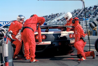 FIA-GT MGC FERRARI JMB 71 04 AU STAND.JPG